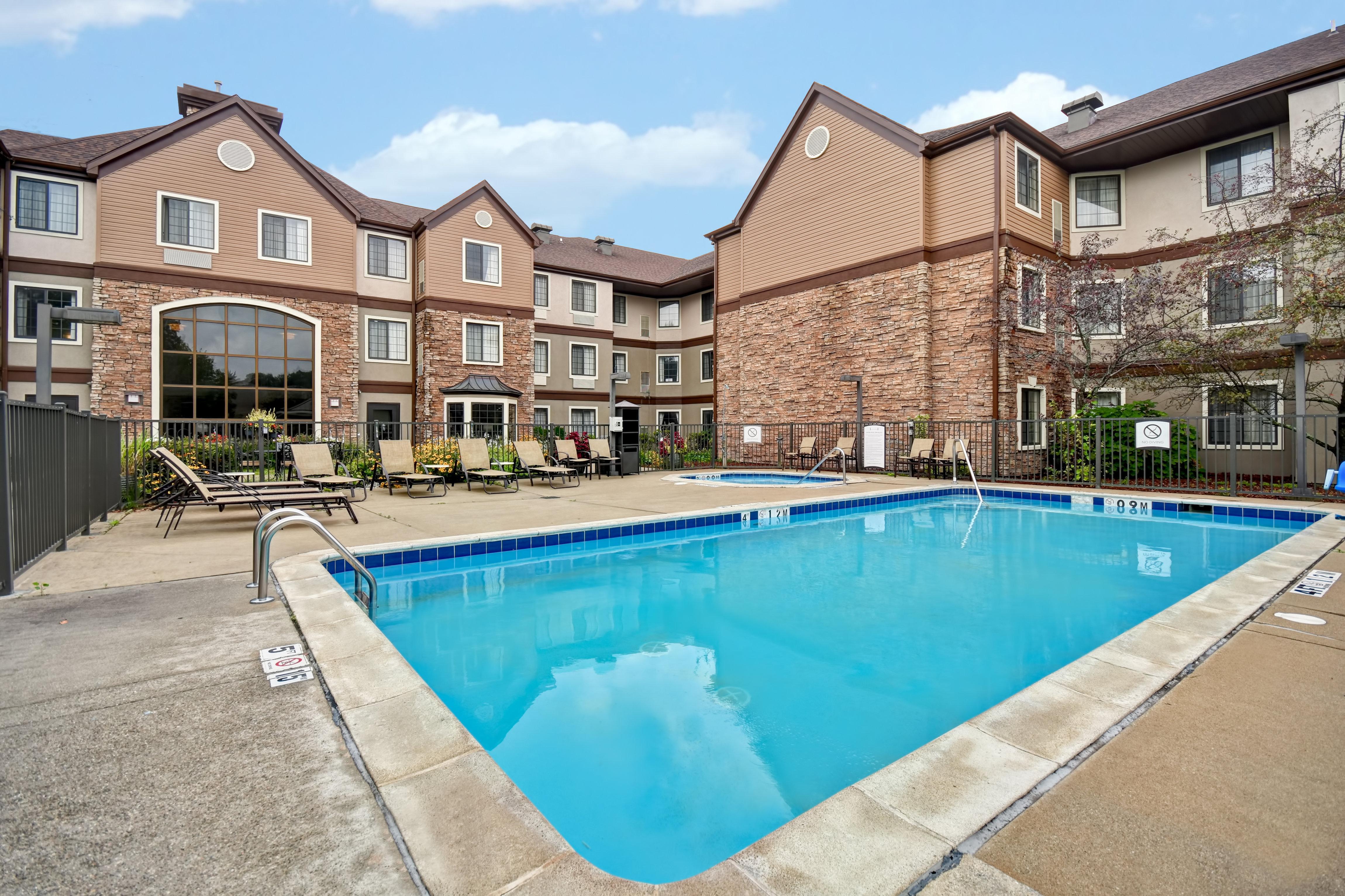 Cascade Staybridge Suites Grand Rapids-Kentwood By Ihg מראה חיצוני תמונה