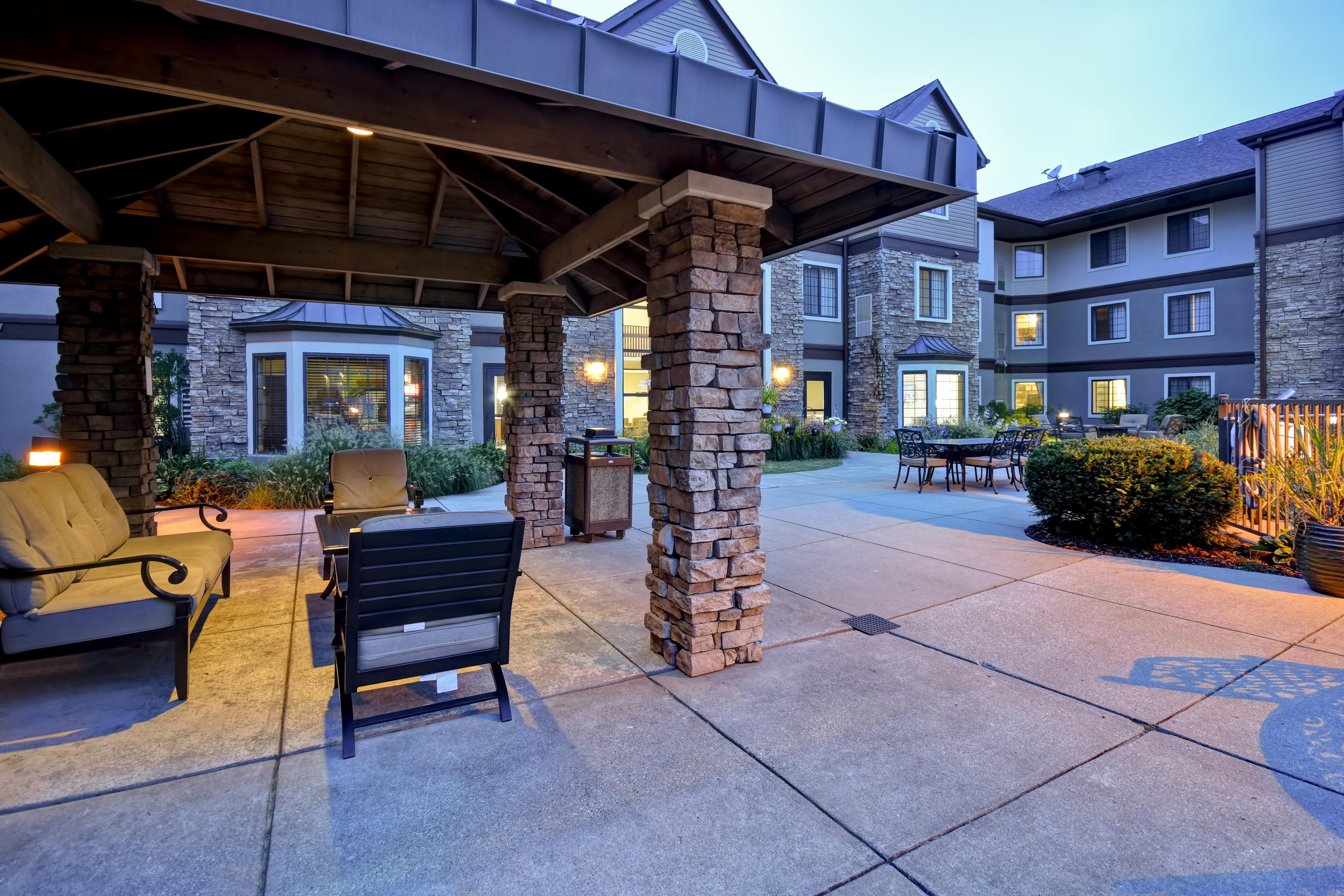 Cascade Staybridge Suites Grand Rapids-Kentwood By Ihg מראה חיצוני תמונה